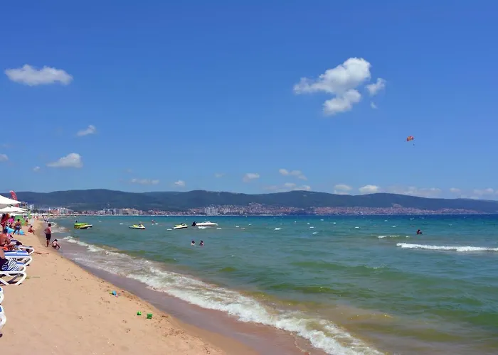 Hotel Lotus Family - Free Parking Sunny Beach