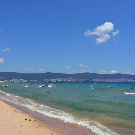 Hotel Lotus Family - Free Parking Sunny Beach