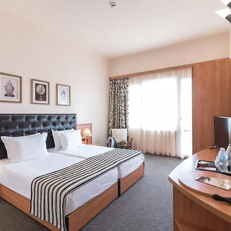 Lotus Family - Free Parking 3*