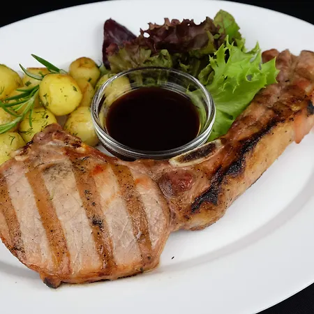 Otel Lotus Family - Free Parking