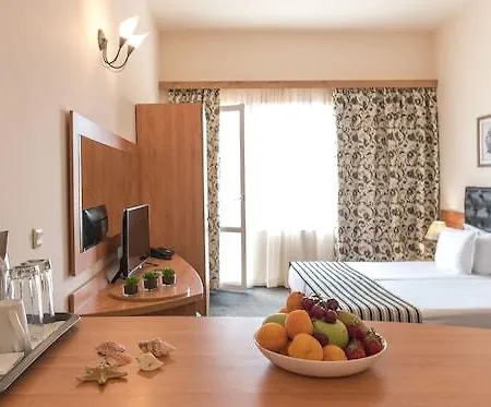 Hotell Lotus Family - Free Parking Slăntjev Brjag