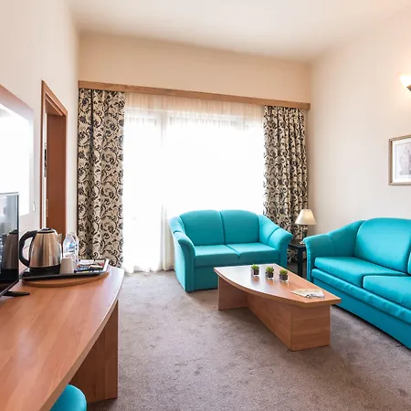 Hotel Lotus Family - Free Parking 3*