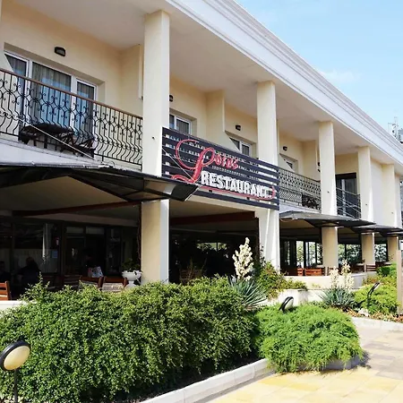 莲花酒店 酒店 3*