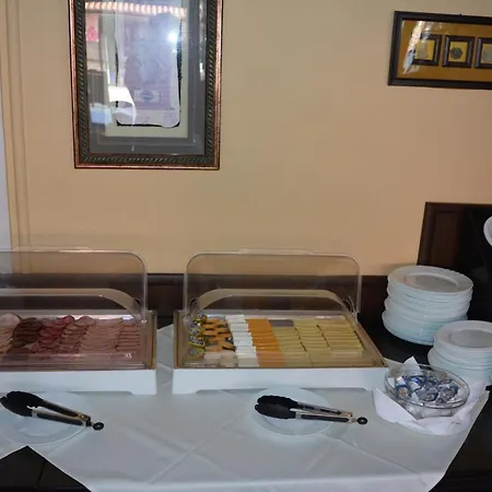 Отель Lotus Family - Free Parking Солнечный берег