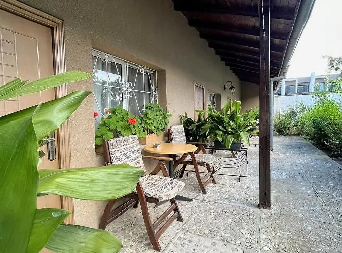 Szálloda Lotus Family - Free Parking 3*