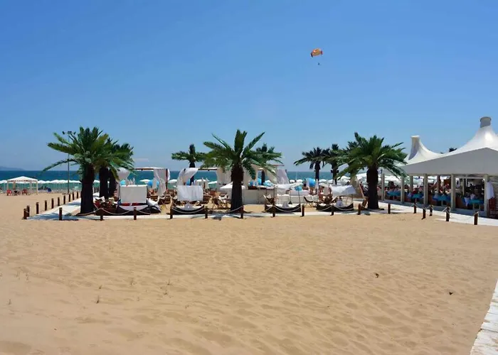 Lotus Family - Free Parking Napospart