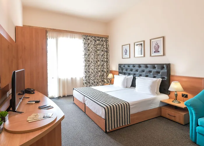 Szálloda Lotus Family - Free Parking