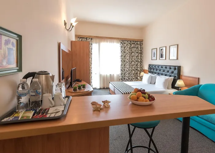 Lotus Family - Free Parking Napospart