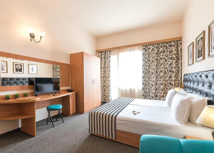 מלון Lotus Family - Free Parking סאני ביץ'