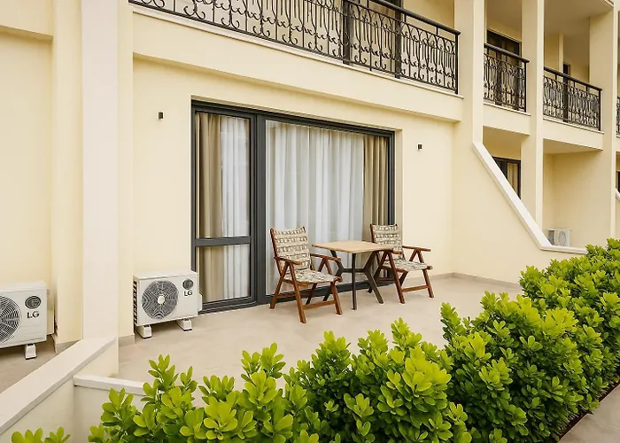 מלון Lotus Family - Free Parking סאני ביץ'