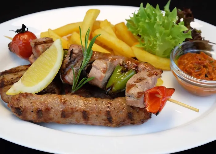 Lotus Family - Free Parking סאני ביץ'